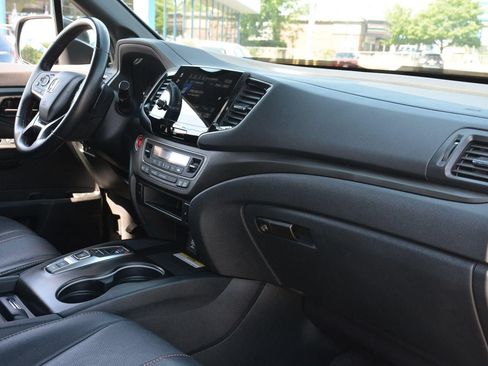 Used 2023 Honda Passport TrailSport image 20