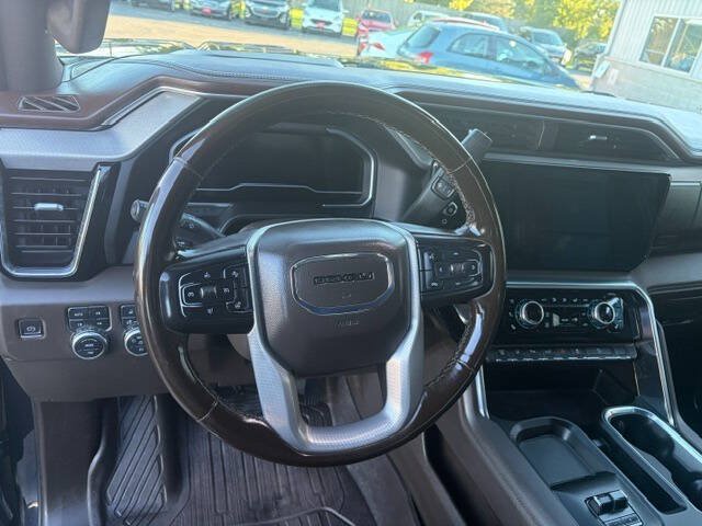 Used 2024 GMC Sierra 2500 Denali w/ Technology Package AWD/4WD image 11