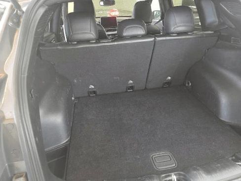 Used 2023 Jeep Compass Limited image 12