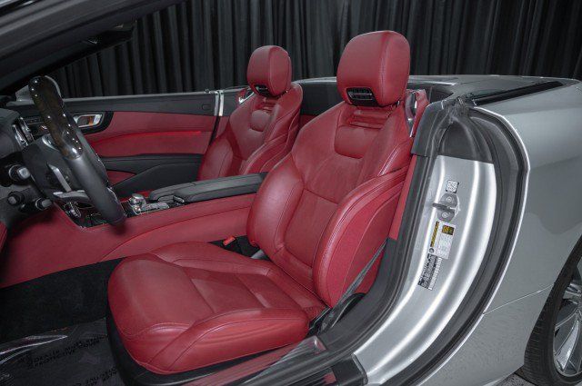 Used 2019 Mercedes-Benz SL 550 image 12