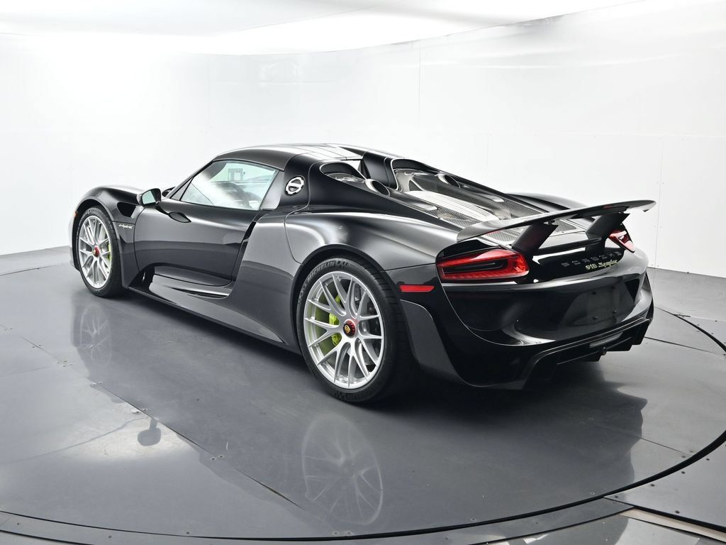 Used 2015 Porsche 918 Spyder AWD/4WD image 3
