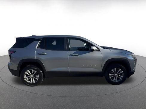 Used 2025 Chevrolet Equinox LT image 16