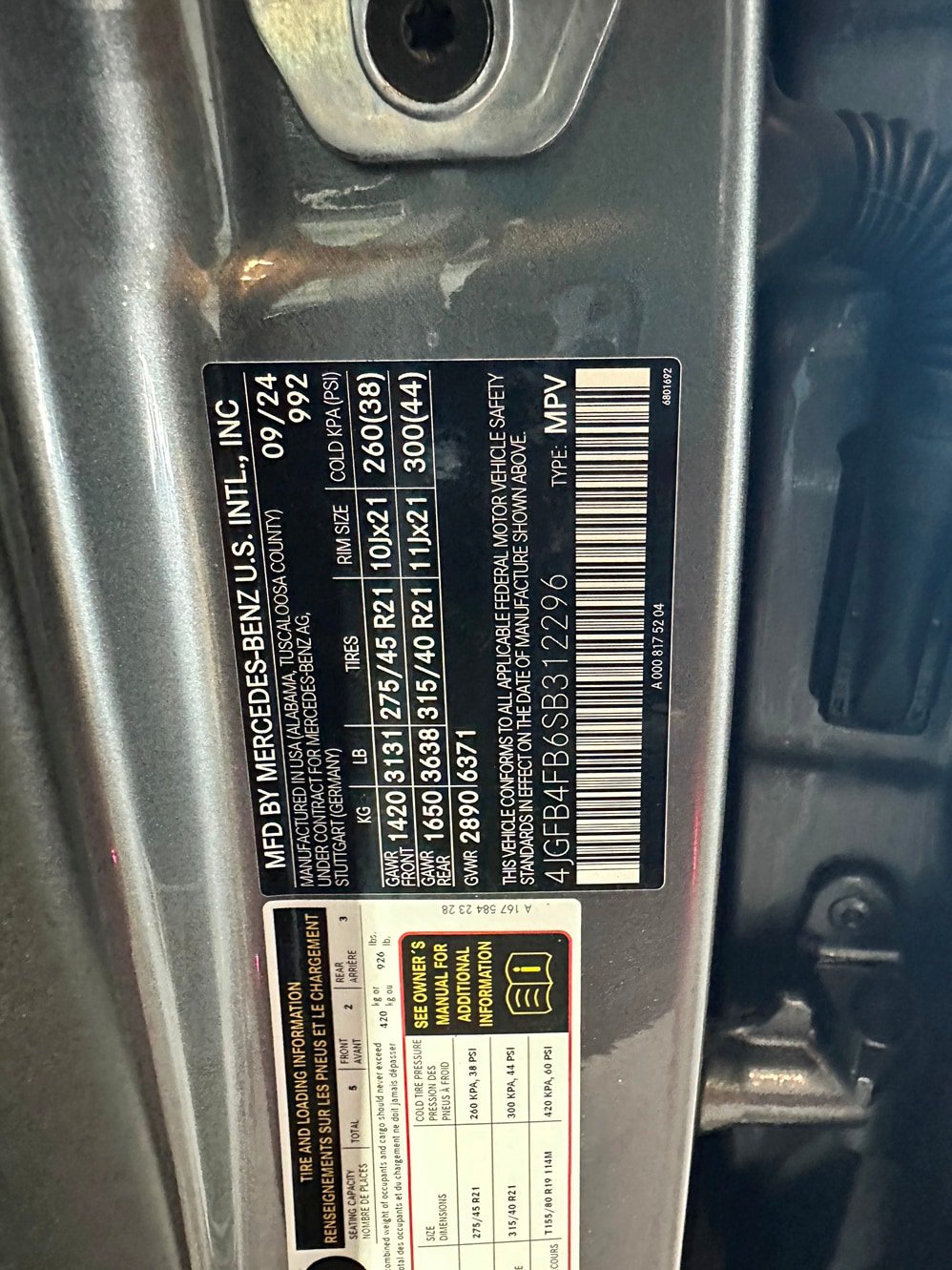 Used 2025 Mercedes-Benz GLE 350 4MATIC w/ AMG Line Exterior image 46