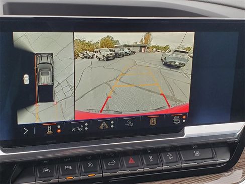 Used 2024 Chevrolet Silverado 1500 LT Trail Boss w/ LT Trail Boss Premium Package image 6