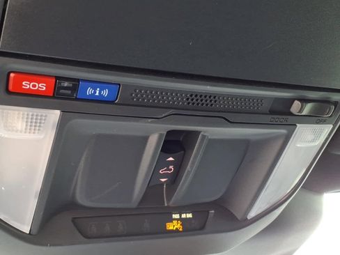 Used 2025 Subaru Forester Premium AWD/4WD image 14