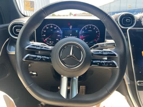 Used 2026 Mercedes-Benz GLC 300 image 24