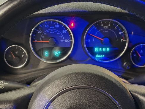 Used 2018 Jeep Wrangler Unlimited Sport S AWD/4WD image 13