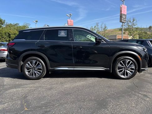 Certified 2026 INFINITI QX60 Luxe w/ Cargo Package FWD image 4