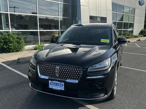 Used 2022 Lincoln Corsair AWD w/ Premium Package image 2