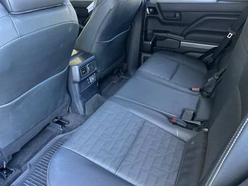 Used 2025 Toyota 4Runner 4WD image 12