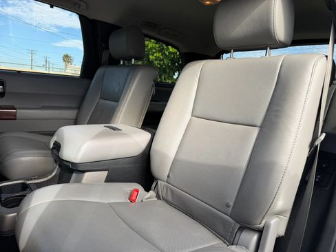Used 2013 Toyota Sequoia Platinum RWD image 13