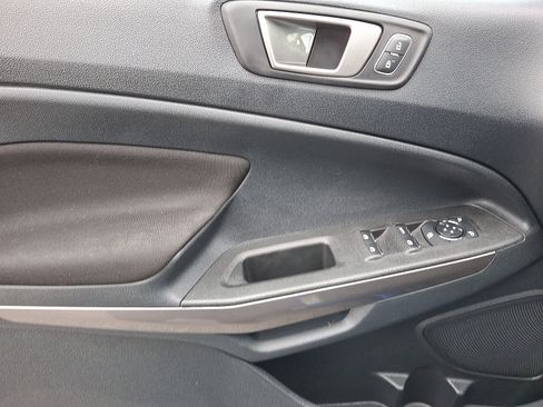Used 2022 Ford EcoSport SE w/ SE Convenience Package image 12