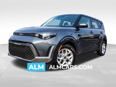 Used 2025 Kia Soul LX w/ LX Technology Package FWD image 1