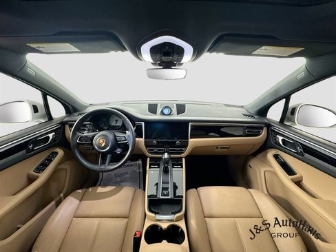 Used 2022 Porsche Macan S AWD/4WD image 29