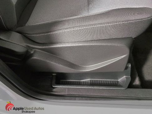 Used 2018 Ford Escape SE image 40