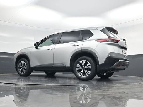 Used 2023 Nissan Rogue SV image 50