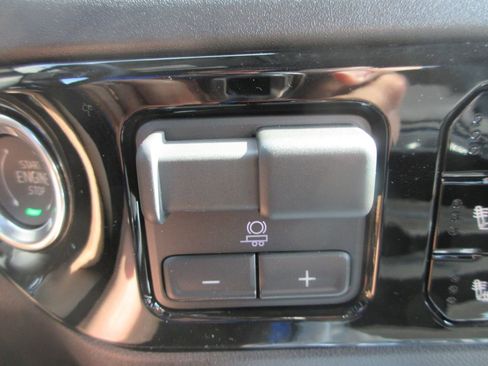 New 2026 GMC Sierra 2500 SLT image 19