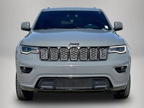 Used 2021 Jeep Grand Cherokee Laredo X RWD image 2