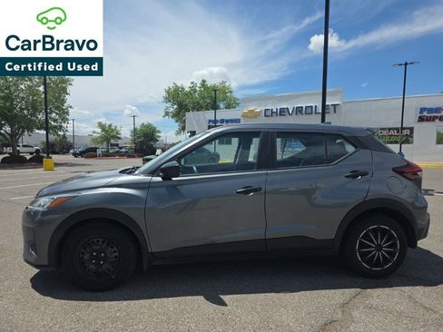 Used 2022 Nissan Kicks S w/ Interior Electronics Package FWD image 2