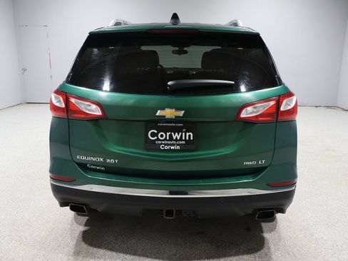 Used 2018 Chevrolet Equinox LT w/ Sun & Infotainment Package AWD/4WD image 3