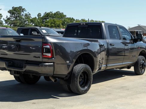 Used 2023 RAM 3500 Laramie AWD/4WD image 12