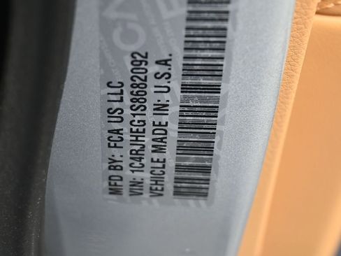 New 2025 Jeep Grand Cherokee Summit image 18