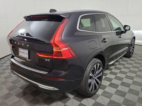 Used 2023 Volvo XC60 B5 Ultimate w/ Protection Package Premier FWD image 8