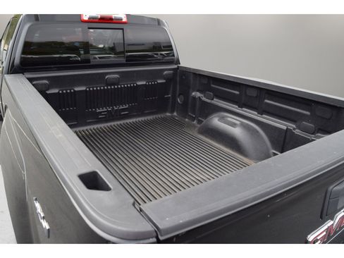 Used 2019 GMC Canyon SLE w/ Driver Alert Package AWD/4WD image 7