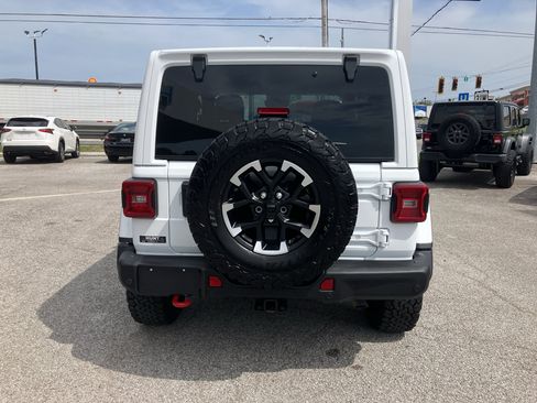 Used 2024 Jeep Wrangler Rubicon AWD/4WD image 6