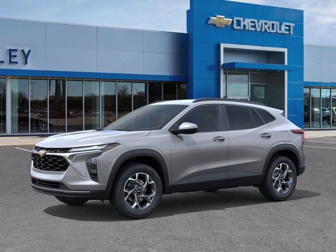 New 2026 Chevrolet Trax LT w/ Driver Confidence Package image 4