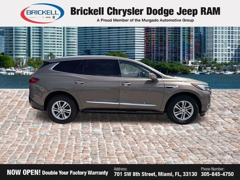 Used 2020 Buick Enclave Essence w/ LPO, Hit The Road Package FWD image 6