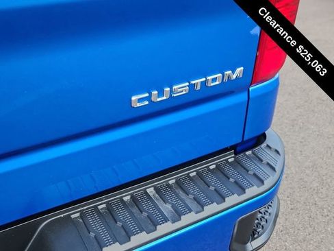 Used 2022 Chevrolet Silverado 1500 Custom image 13