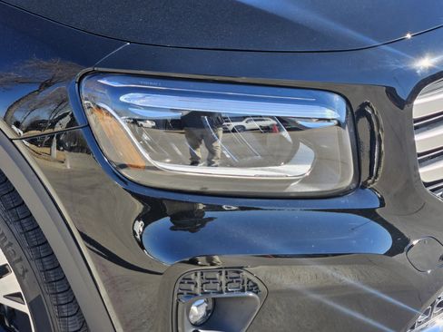 Used 2026 Mercedes-Benz GLB 250 image 6