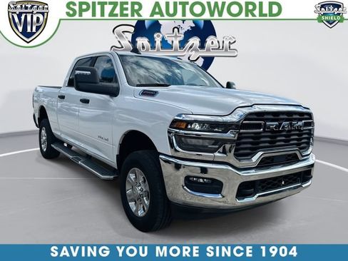Used 2025 RAM 2500 Big Horn AWD/4WD image 1
