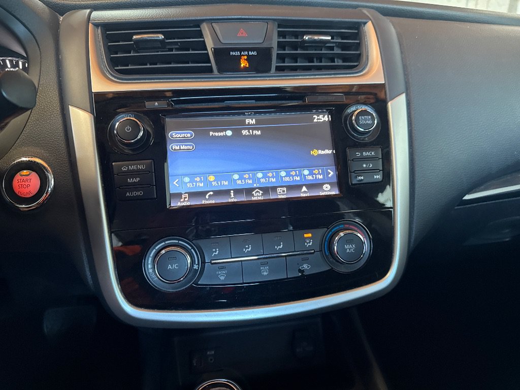 Used 2018 Nissan Altima 2.5 SR w/ SR Special Edition FWD image 13