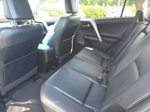 Used 2018 Toyota RAV4 Platinum AWD/4WD image 10