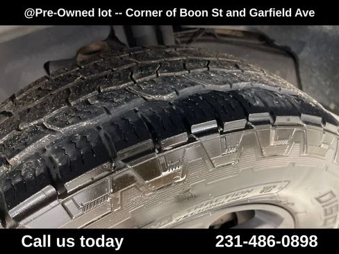 Used 2016 Jeep Wrangler Unlimited Sport w/ Mopar Black Appearance Group AWD/4WD image 7