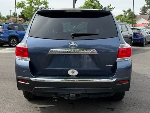 Used 2013 Toyota Highlander SE AWD/4WD image 4