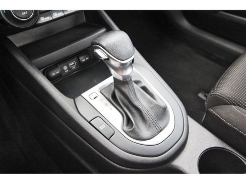 Used 2019 Kia Forte LXS image 28