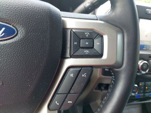 Used 2021 Ford F250 Lariat AWD/4WD image 19