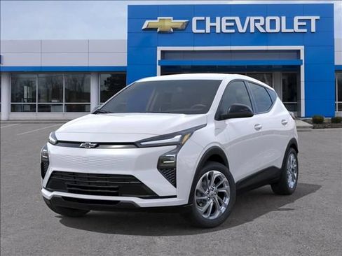 New 2027 Chevrolet Bolt LT w/ Comfort Package FWD image 6
