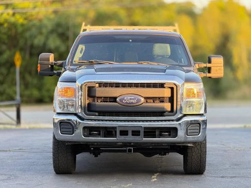 Used 2016 Ford F350 XL w/ XL Appearance Package AWD/4WD image 4