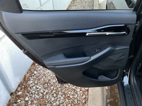 Used 2025 Kia Seltos S image 18