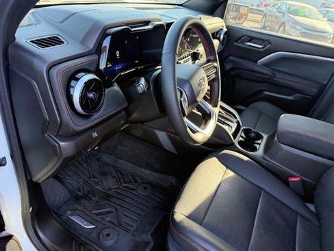 Used 2025 Chevrolet Colorado Z71 w/ Z71 Convenience Package 2 image 19