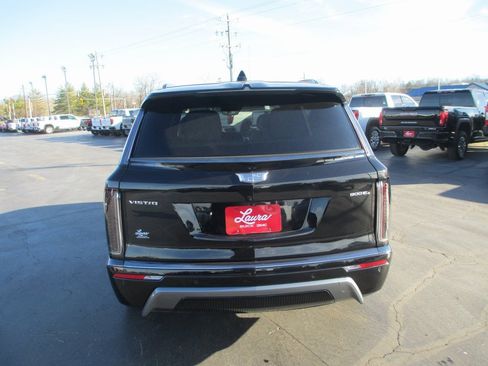 Used 2026 Cadillac Vistiq Sport w/ LPO, Floor Liner Package image 6