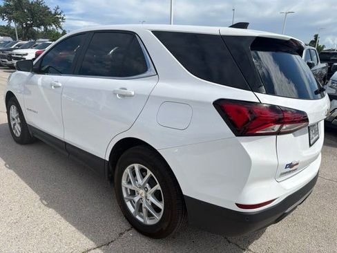 Used 2024 Chevrolet Equinox LT FWD image 3