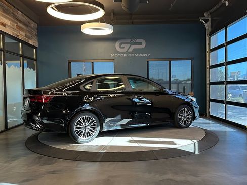 Used 2023 Kia Forte GT-Line w/ GT-Line Premium Package FWD image 3