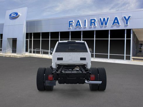 New 2026 Ford F450 XL w/ XL Chrome Package image 5