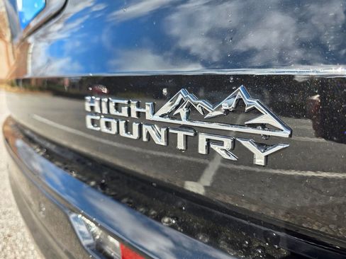 New 2026 Chevrolet Traverse High Country w/ LPO, Floor Liner Package image 26