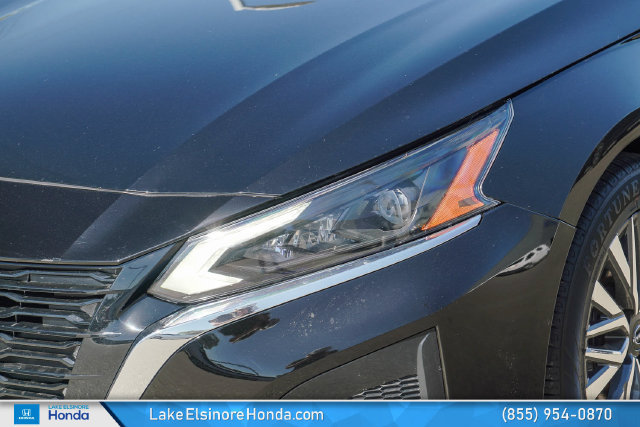 Used 2024 Nissan Altima 2.5 SV FWD image 5